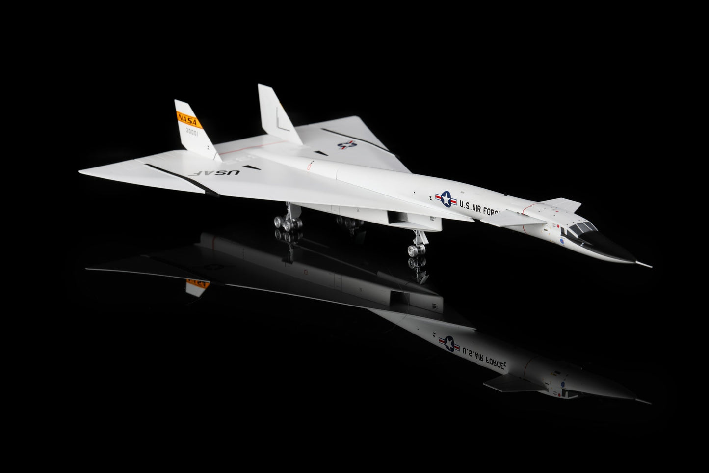 North American XB-70 Valkyrie “NASA” 20001 Scale 1:200