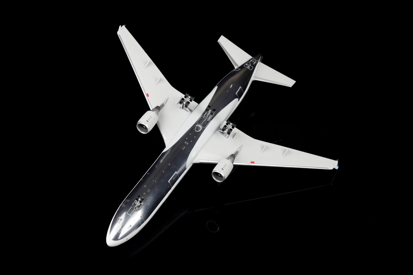 EL AL Airlines (Op'd by World Airways) McDonnell Douglas MD-11 N278WA Scale 1:200