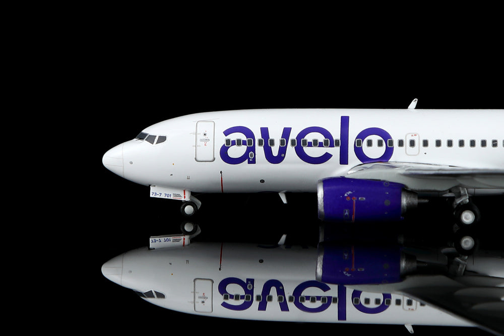 Avelo Airlines Boeing 737-700 N701VL Scale 1:400