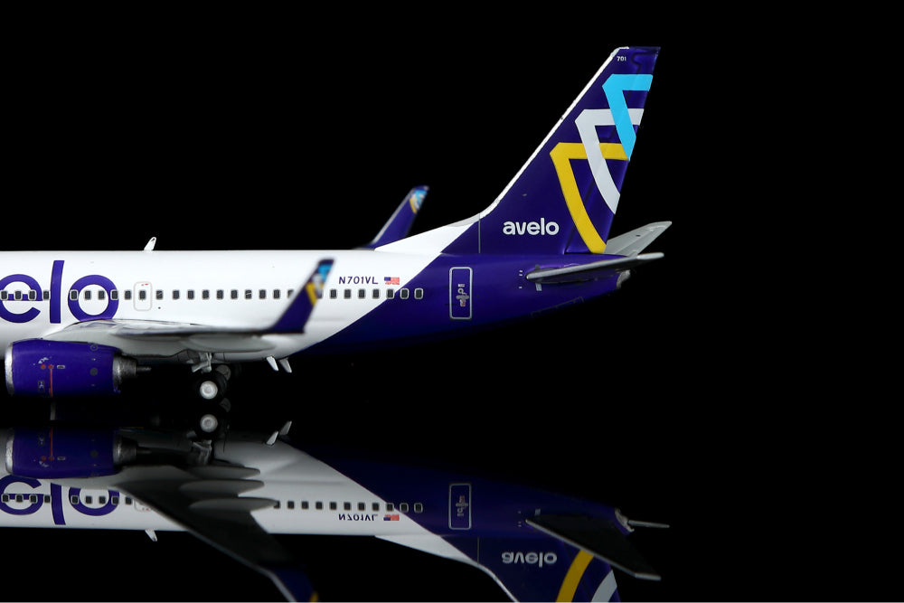 Avelo Airlines Boeing 737-700 N701VL Scale 1:400
