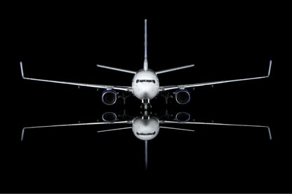 Avelo Airlines 73W N701VL Scale 1:400