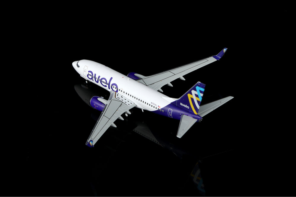 Avelo Airlines Boeing 737-700 N701VL Scale 1:400