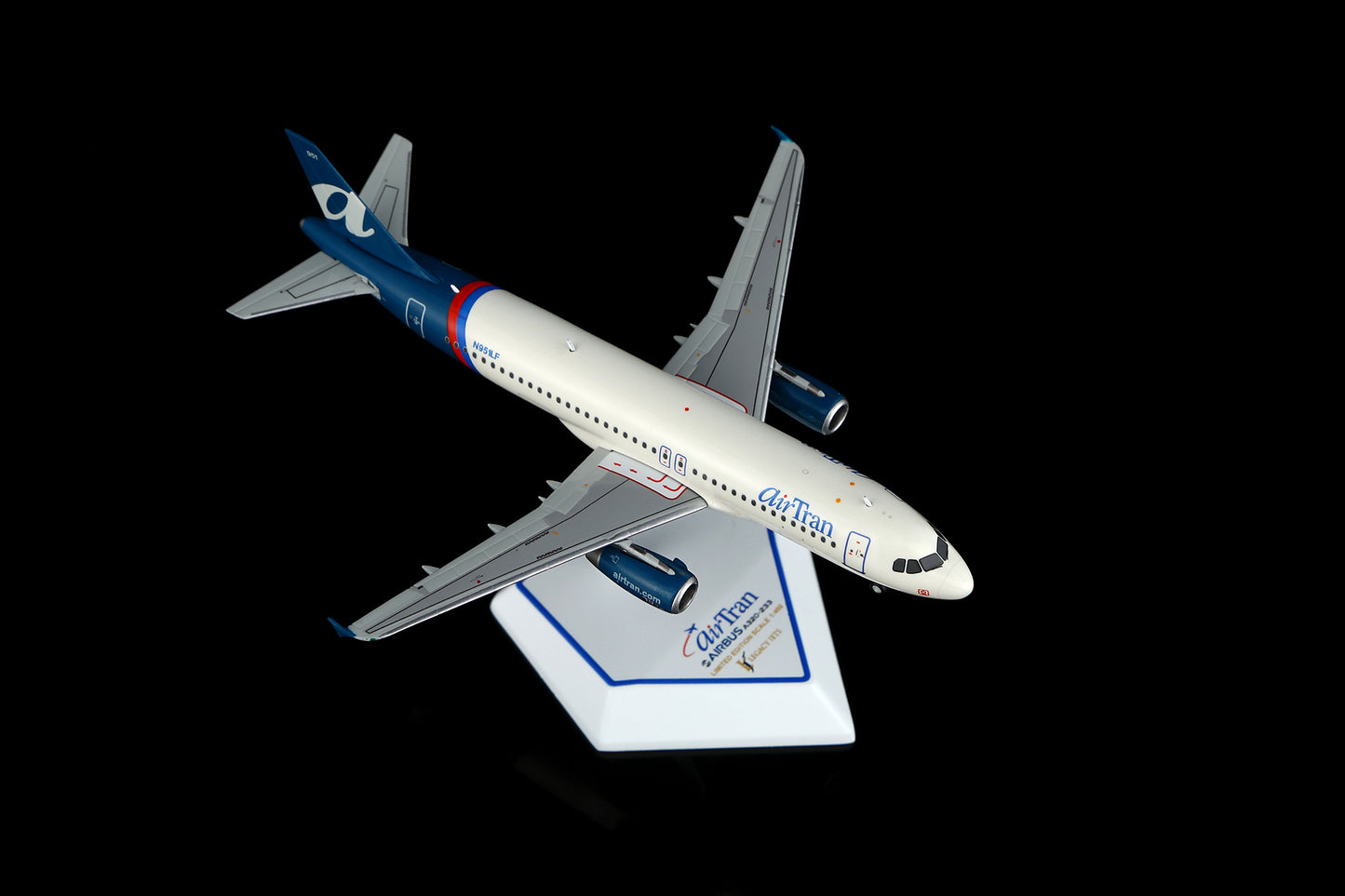 AirTran Airbus A320-233 N951LF Scale 1:400
