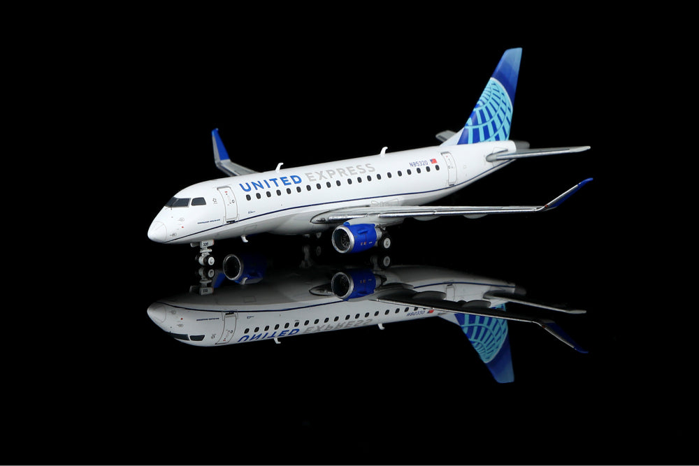 (Retailer Exclusive) United “Mesa Airlines” Embraer 175 N85320 Scale 1:400