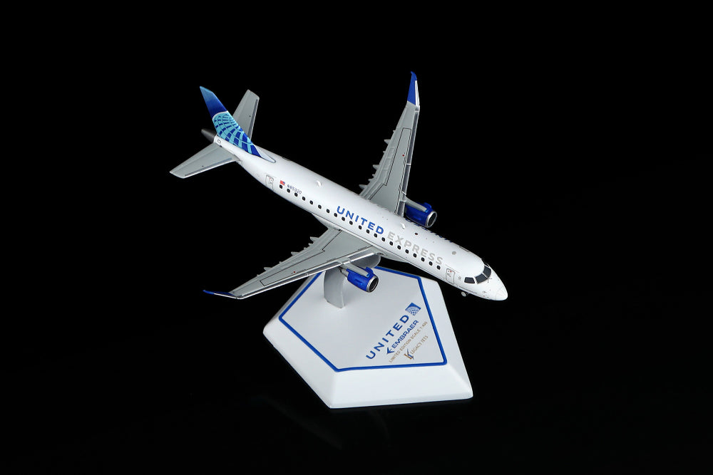 (Retailer Exclusive) United “Mesa Airlines” Embraer 175 N85320 Scale 1:400