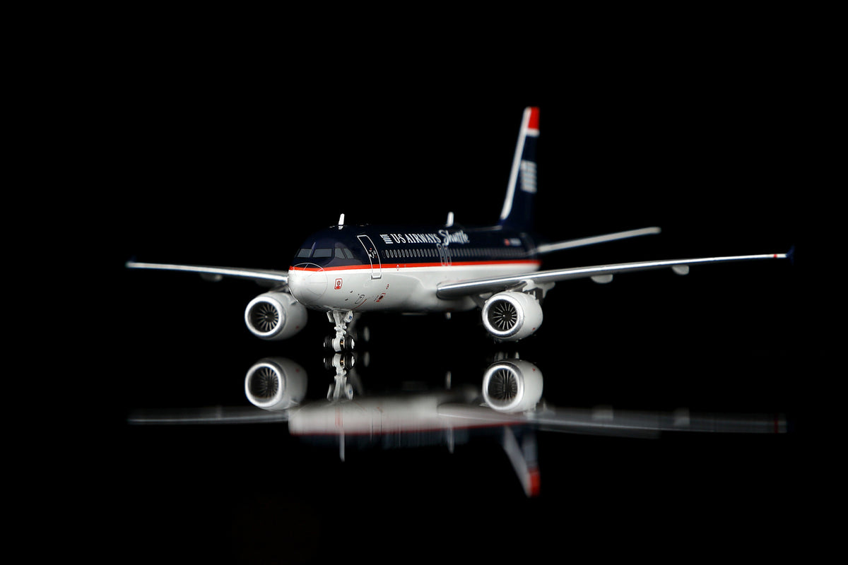 US Airways (Shuttle) Airbus A320 N105UW Scale 1:400